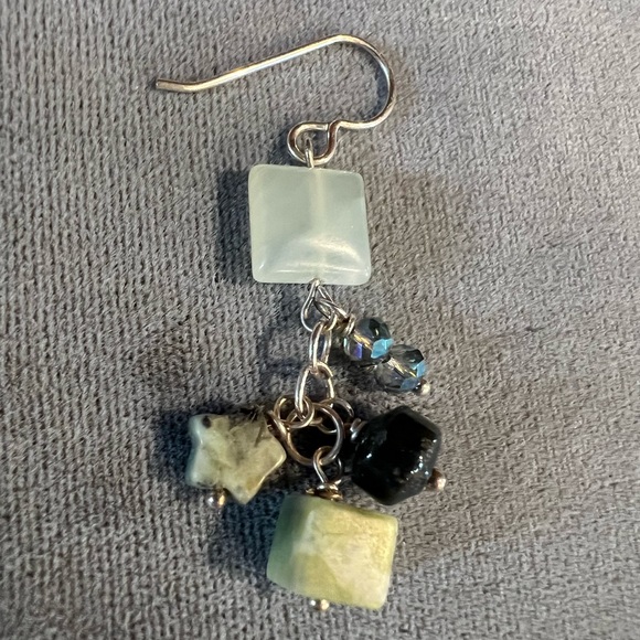 Sterling Silver, Prehnite & assorted bead earrings - Picture 3 of 4